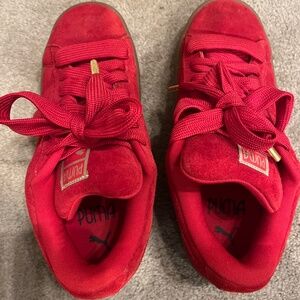Red puma runners